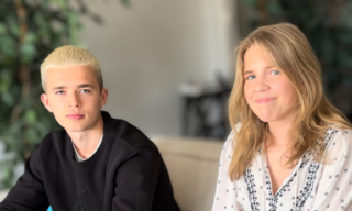 Kuvassa Louhen kesätyöntekijät.